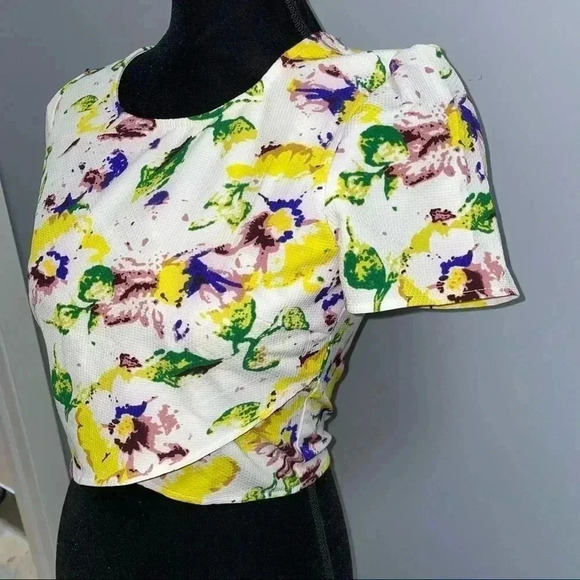 Miss Me Vibrant Energy Floral Crop  Top - Picture 3 of 6